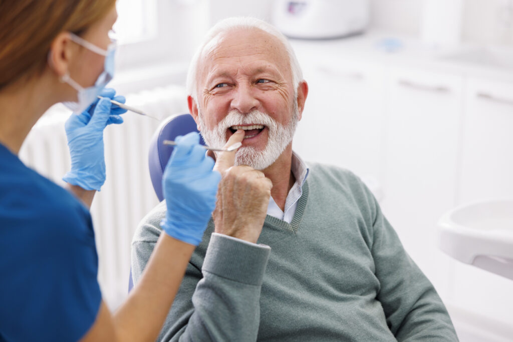 pérdida de dientes y salud general, problemas por pérdida de dientes, restauración de dientes perdidos